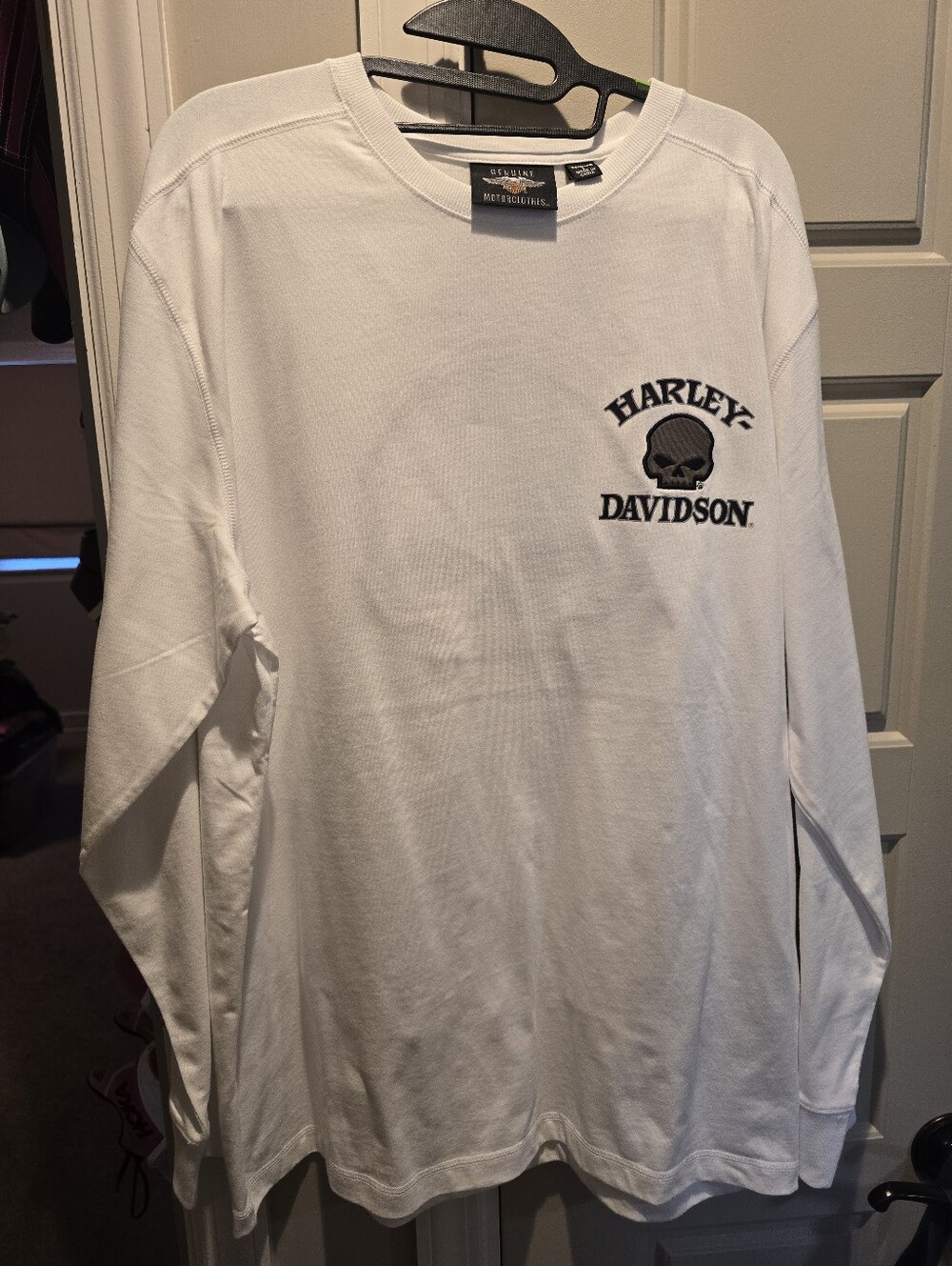 Harley-Davidson White Long Sleeve Shirt with Black Skull Logo Mens Large